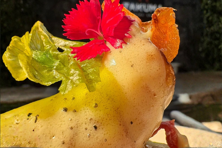 Bogotá: Rooftop Drinks, Dinner & VIP Nightclub Experience