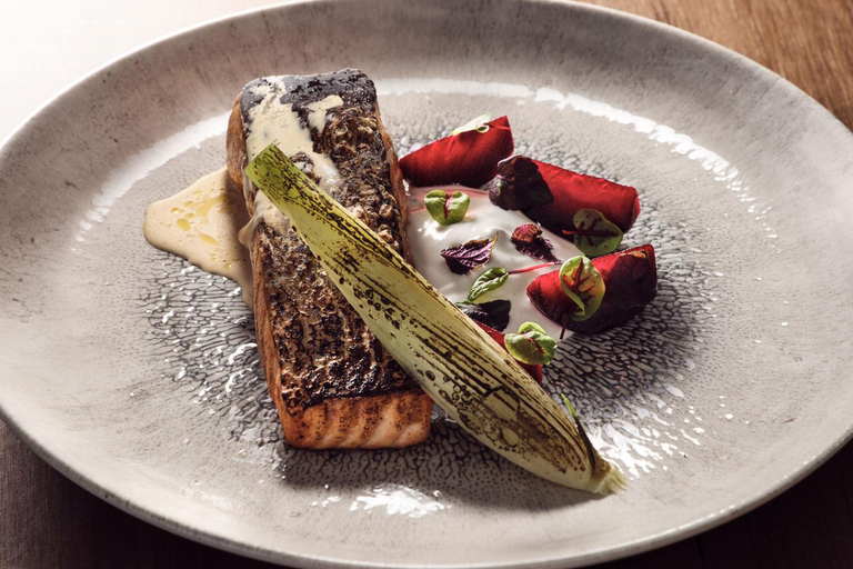 Zakynthos: Infinity Beach Club Day Pass with Food & Drinks