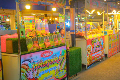 Chiang Mai Wat U Mong, Baan Kang Wat i jedzenie w wykonaniu Songtaew Trio