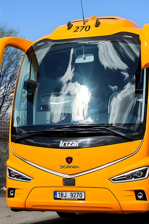 Praga, Comodo servizio di autobus da/per Brno - Hizvo