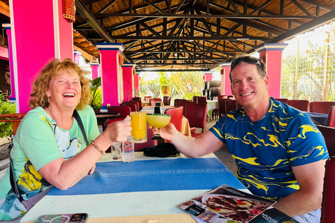 Oaxaca: Barrel-Bus Tour with Pulque, Agave & Mezcal Tastings