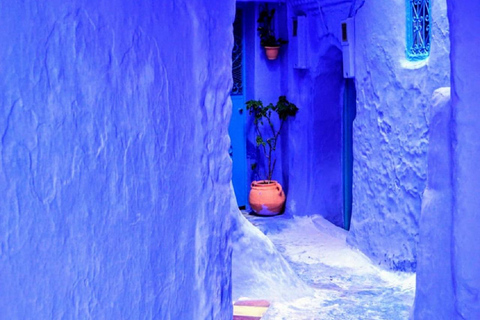 One-Way Transfer from Fes to Tanger Via Chefchaouen Private Option