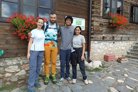 Brașov: Curmătura Chalet, adventure with Mountain Guide