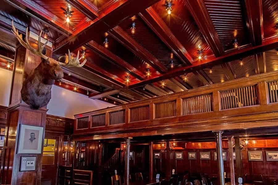 San Antonio: „Boos & Booze“ – Tour zu den heimgesuchten Bars der Stadt. Foto: GetYourGuide San Antonio: „Boos & Booze“ – Tour zu den heimgesuchten Bars der Stadt. Foto: GetYourGuide