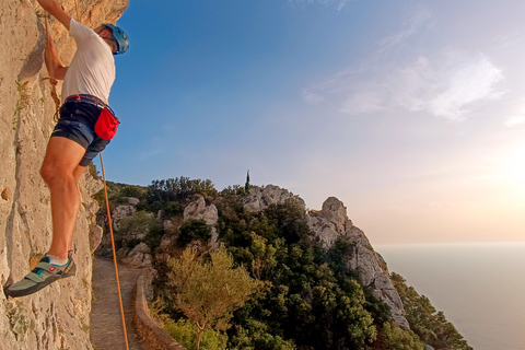 Korfu: wspinaczka skałkowa dla początkujących