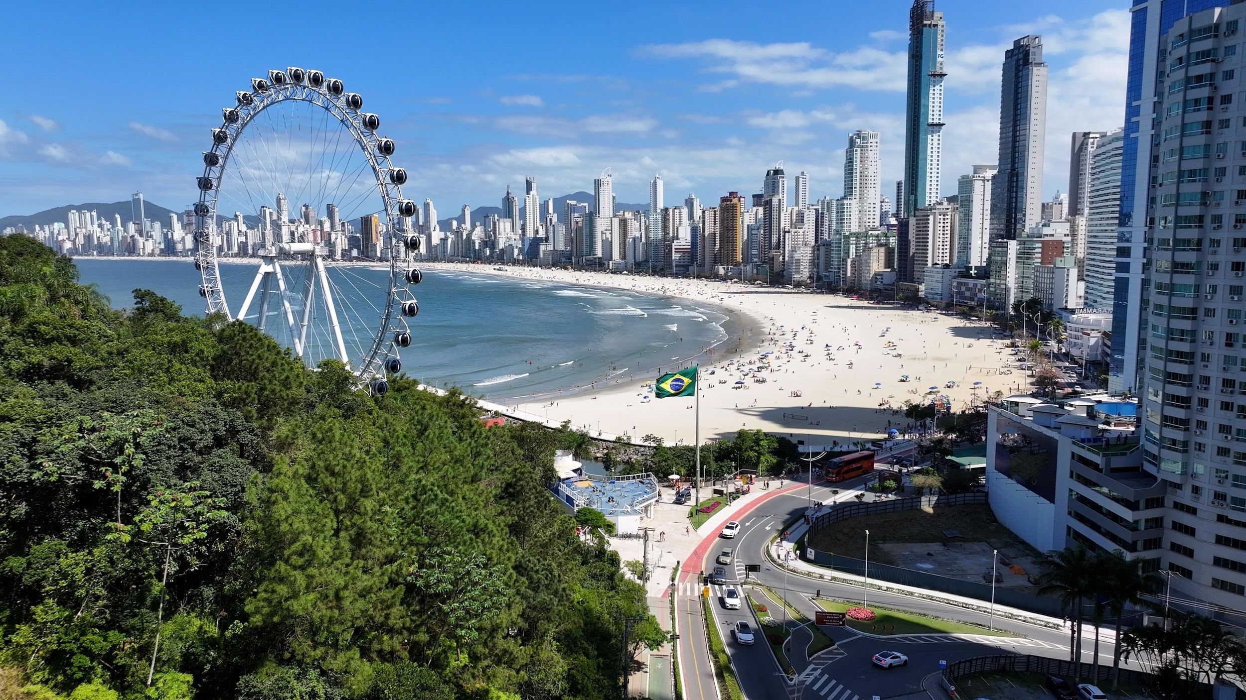 Private Tour in Balneário Camboriú: Seilbahn, Riesenrad, Mittagessen