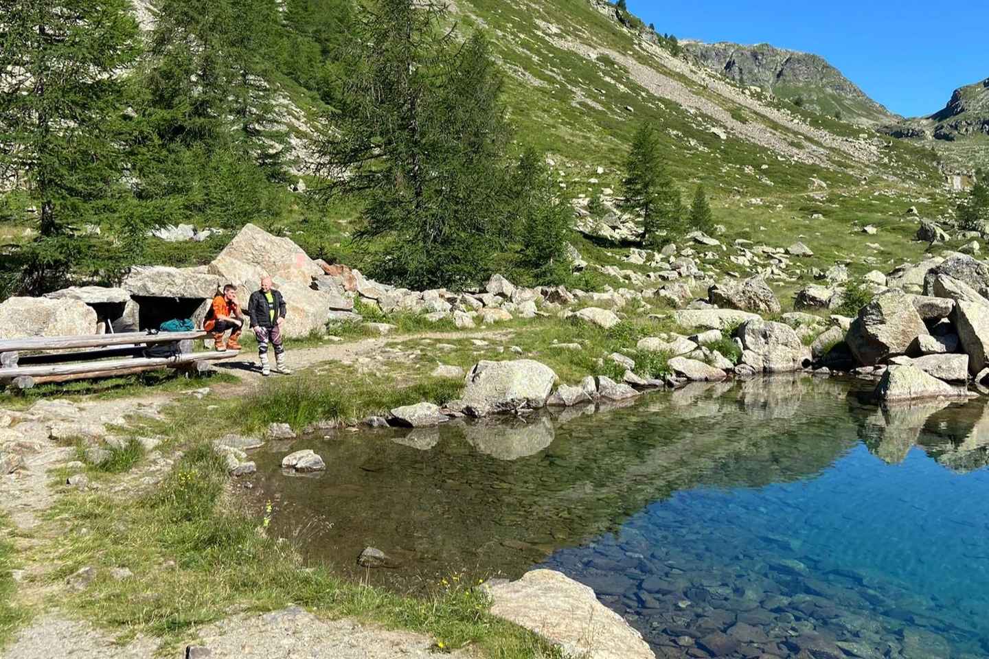 Valtellina: Tour Enduro Guidato tra Paesaggi Alpini