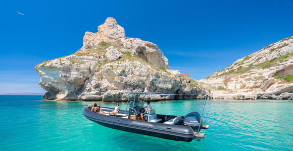 Cagliari 3h Boat tour with Sardinian Aperitif & Snorkeling