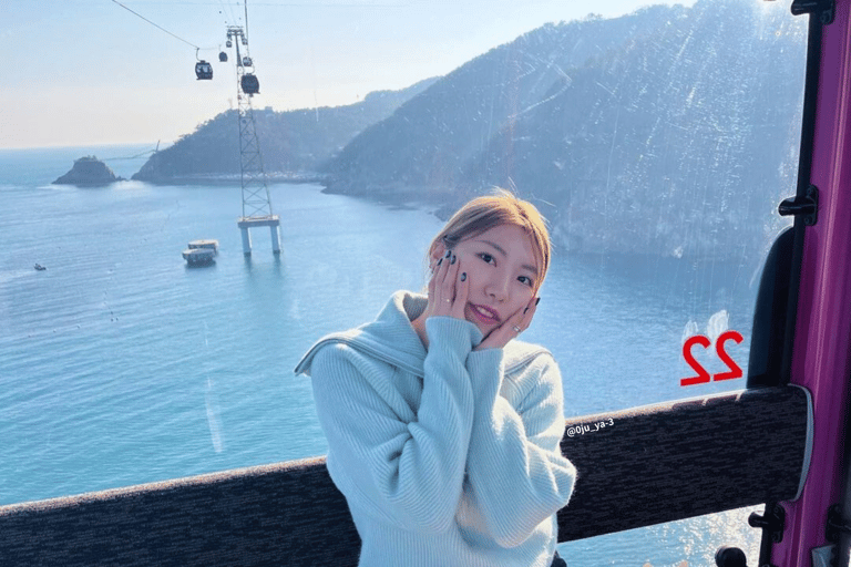 Busan: Taejongdae, crucero aéreo, pueblo y playa de GamcheonExcursión en grupo, encuentro en la estación de Seomyeon