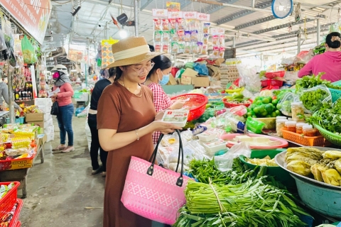 Da Nang : Excursion au marché local avec cours de cuisine maison amusante