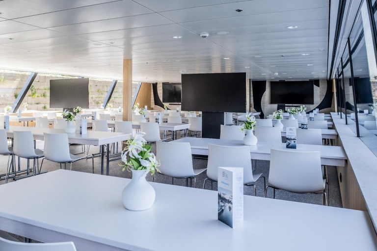 Time travel on the Elbe in Dresden - History of steamboat travel Time travel on the Elbe in Dresden - history of steamboat travel