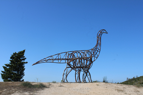 Lissabon: Dinosaurier-Fußabdrücke, Höhlen und Óbidos-TourTour für kleine Gruppen: Dinosaurierfußabdrücke, Höhlen und Óbidos