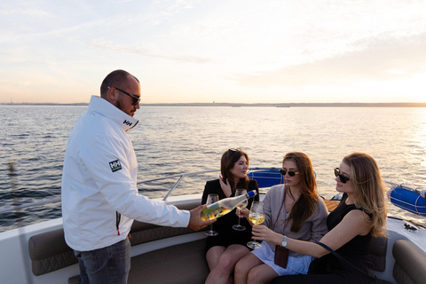 Gdansk: Cruise on the Motlawa River with Glass of Wine
