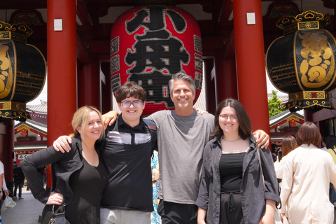 Tokyo Private Local Walking Tour (Must See Places in 1 Day) 4 Hours Option