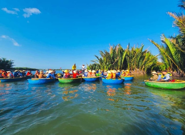 Hoi An: Cam Thanh Tour with Bamboo Basket Boat