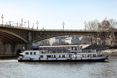 1-Hour Budapest Night Cruise with Unlimited Drinks