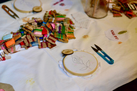 Berlín: Taller de bordado de flores vulvasBerlín: Taller de bordado de flores en la vulva