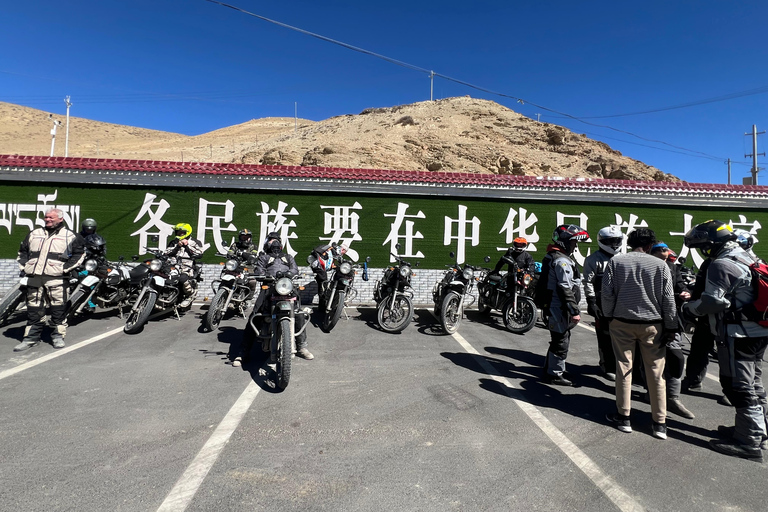 Katmandu: ekologiczna wycieczka motocyklowa po HimalajachKatmandu: Ekologiczna wycieczka motocyklowa po Himalajach