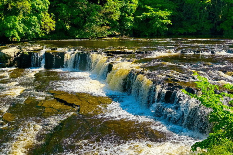 Recorrido en coche por el Parque Nacional de Yorkshire Dales con una APP