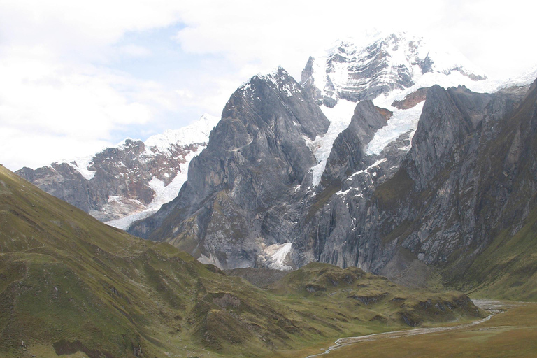 Randonnée guidée dans la cordillère de Huayhuash - circuit complet