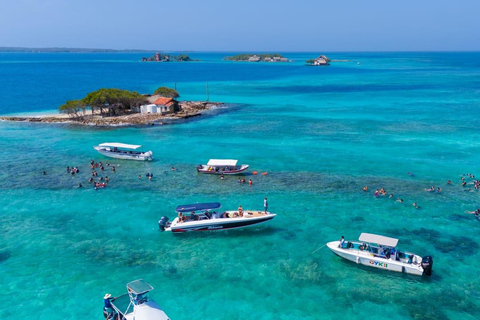 CARTAGENA: 4 ilhas em barco esportivo + ingressos para o oceanário