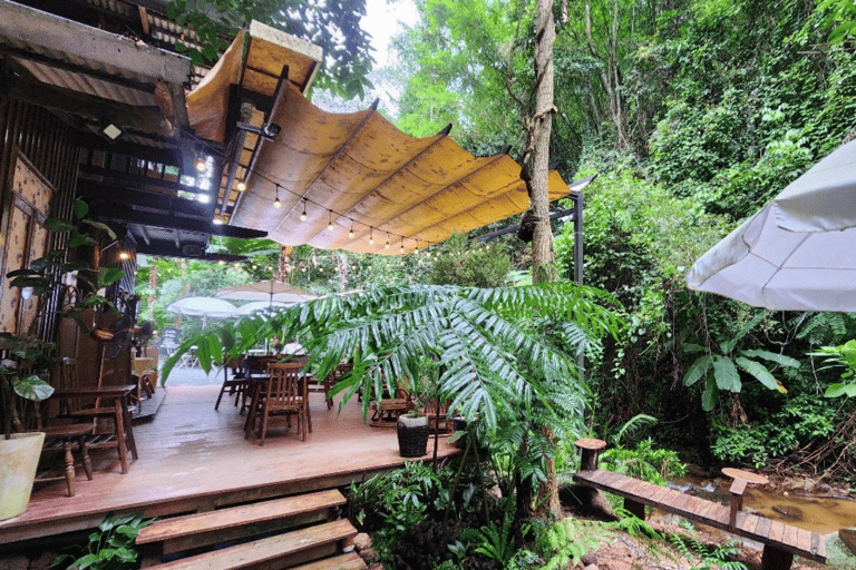 Village de Mae Kampong, cascade, sources d&#039;eau chaude (privé)