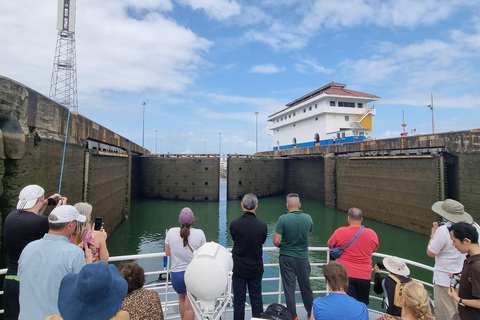 Panama Stad: Panama Kanaal Gedeeltelijke Doorvaart Rondvaart