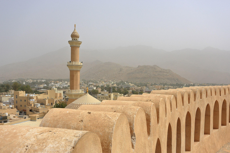 Muscat:Nizwa and Barakat AlMouz Private Day Trip with lunch