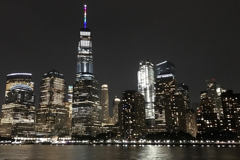 NYC Sunset, Music &amp; Statue of Liberty Sightseeing CruiseZonsondergang in NYC, muziek en rondvaart langs het Vrijheidsbeeld