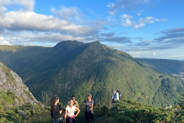 BERGEN I Fløyen Activo - Magische Natuur - Wandeltocht