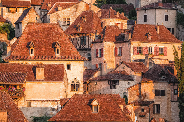 Tour of Saint-Cirq-Lapopie, an iconic village in southwestern France