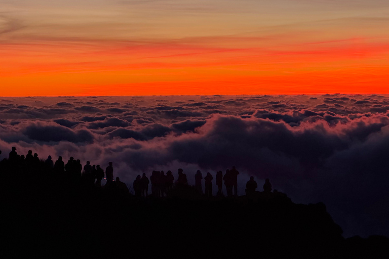 Madeira: Sunrise above the clouds + Miradouro dos Balcões