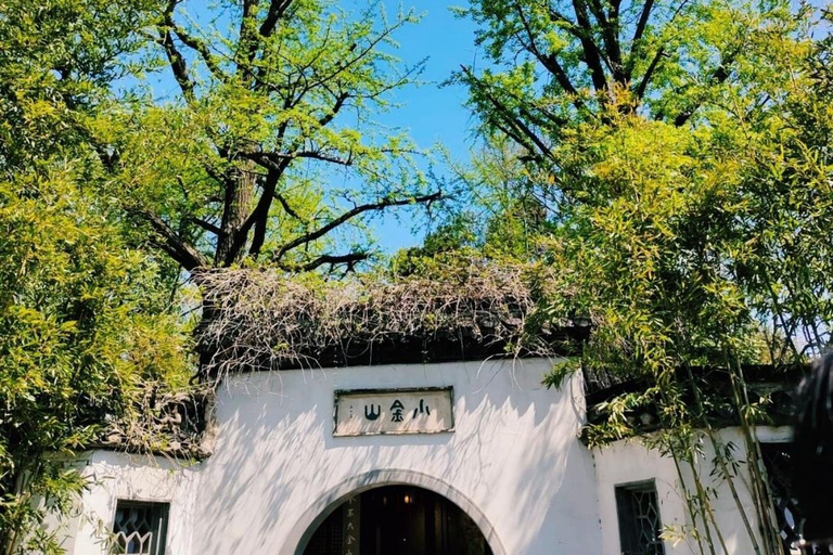 Yangzhou: Shouxihu, Geyuan, and Dongguan Street Tour
