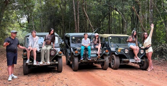 Phu Quoc: Jeep Tour with Snake Farm & Floating Restaurant