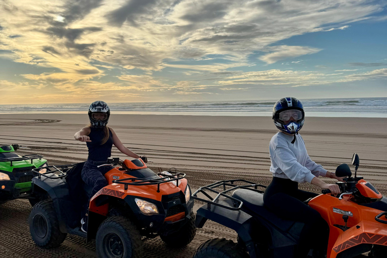 Agadir: Excursión en quad al atardecer por las dunas y la playa