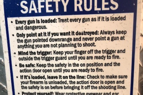 Il Lake Highlands Shooting Center è un poligono di tiro al coperto: