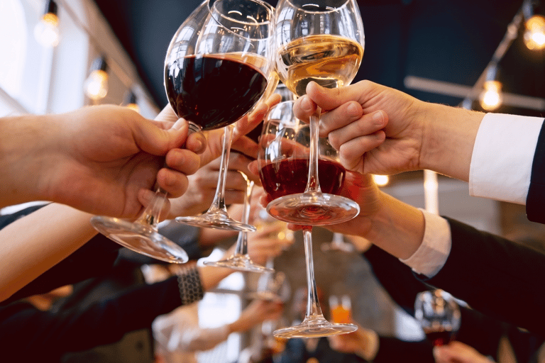 Augsburg: Culinary Mystery Tour with 3-Course Menu