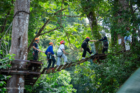 Chiang Mai: Avventura in Sky Hawk Zipline con ATV opzionalePacchetto E: Percorso completo Zipline + avventura ATV (con trasferimento)