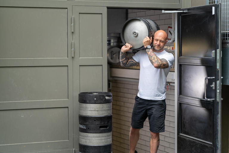 Helsinki: Brewery Tour at Mad Hopper Brewing Company