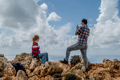 Zakynthos: Skeppsvraksstrand till lands och blå grottor till havs DagsturSmågruppsresa