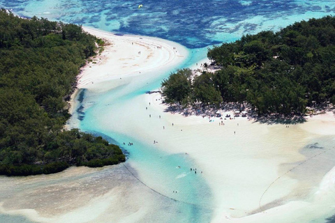 Mauritius: Catamaran Cruise with BBQ, Snorkeling, & Pickup