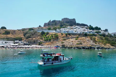 Kolymbia: Day Cruise to Lindos with 2 swimming stops