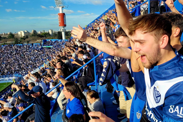 Buenos Aires: Join a football game with a local Buenos Aires matchday experience