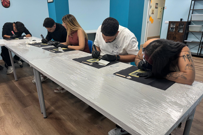 مدريد: ورشة الوشم