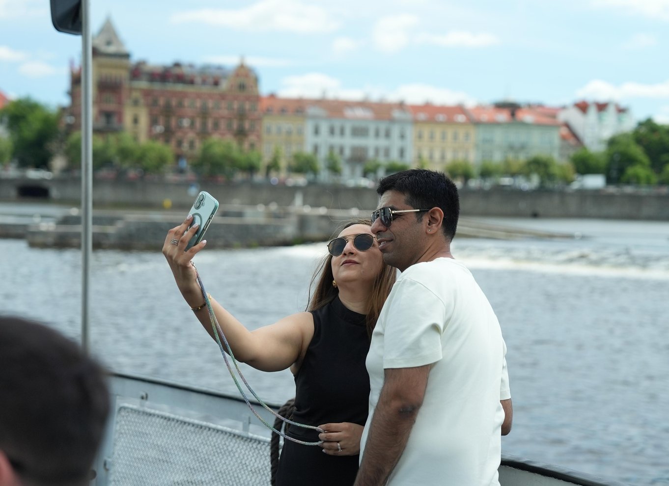 Prag: Byens højdepunkter med bus, båd og til fods