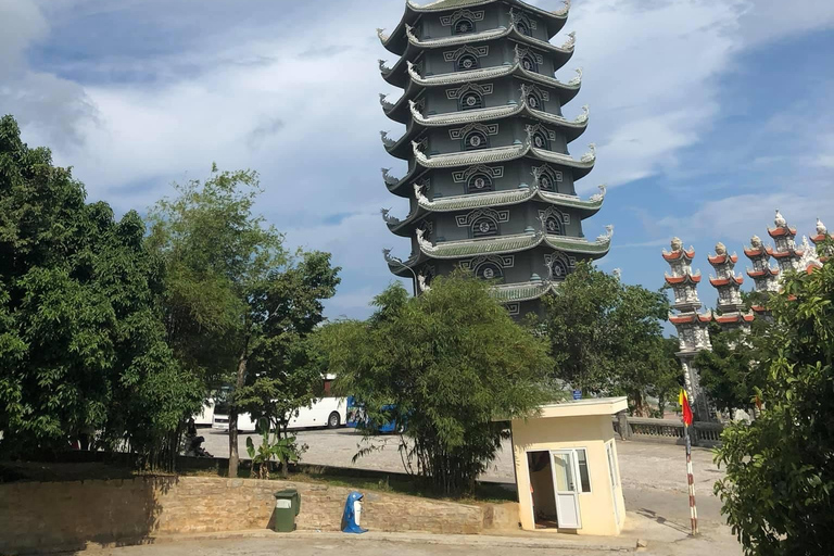 HoiAn:Dame Boeddha, Marmeren Bergen, DaNang bij Nacht &Cruise