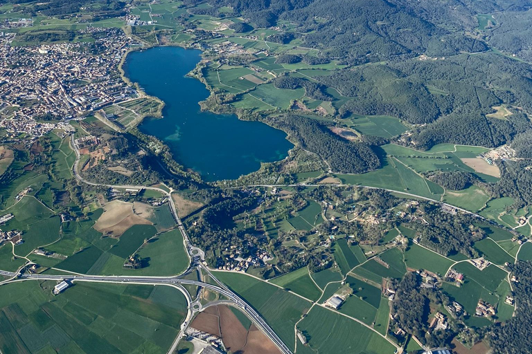 Balloon flight in la Garrotxa with transfer from Barcelona