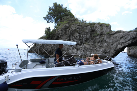 Von Rom aus: Tagesausflug nach Amalfi und zum Archäologischen Park von Pompeji