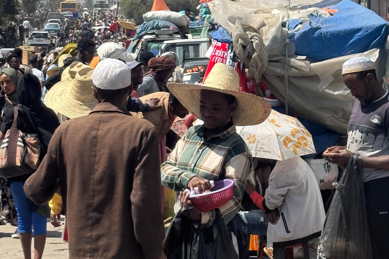 Addis Abeba: Halbtägige Shopping- und Stadtrundfahrt