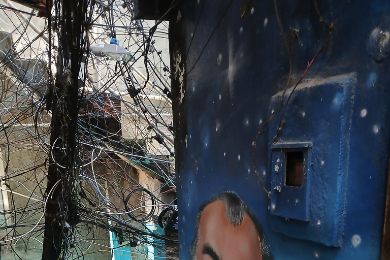 Favela Art Walk in Ipanema – Meet Artists & Buy Local Art